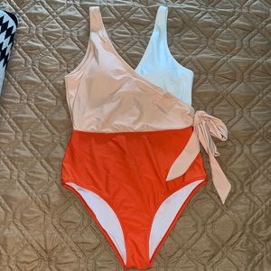 Tri color one piece swimsuit